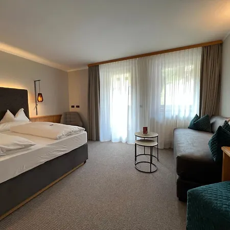 Superior Panorama 4*