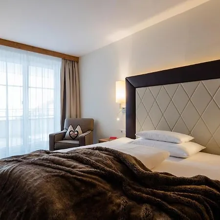 Superior Panorama Hotel 4*