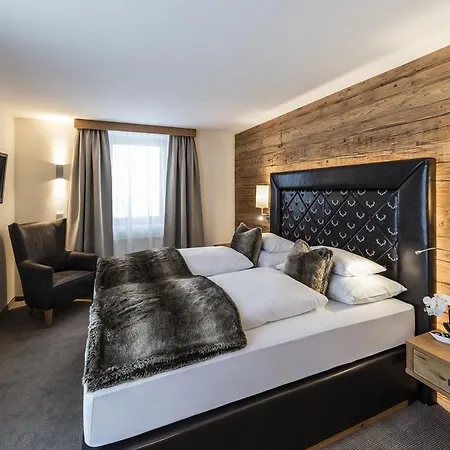 Superior Panorama Hotel 4*